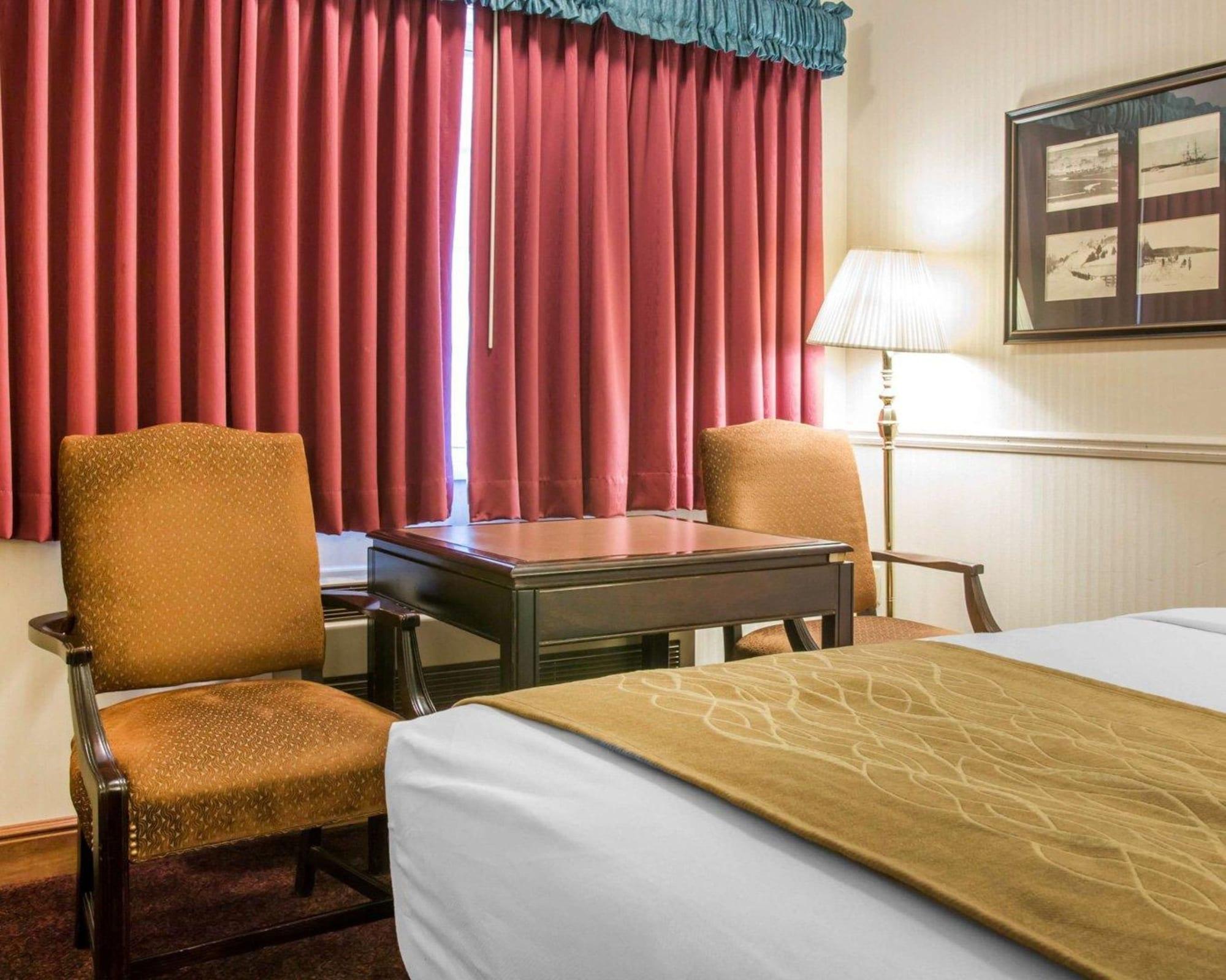 Comfort Inn Lakeside Mackinaw Stadt Exterior foto