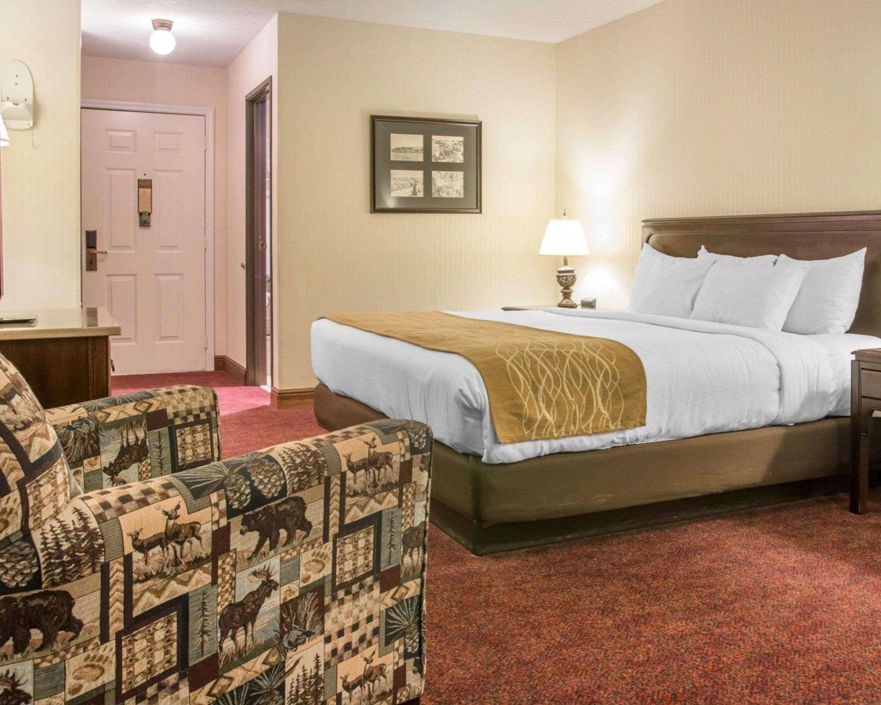 Comfort Inn Lakeside Mackinaw Stadt Exterior foto