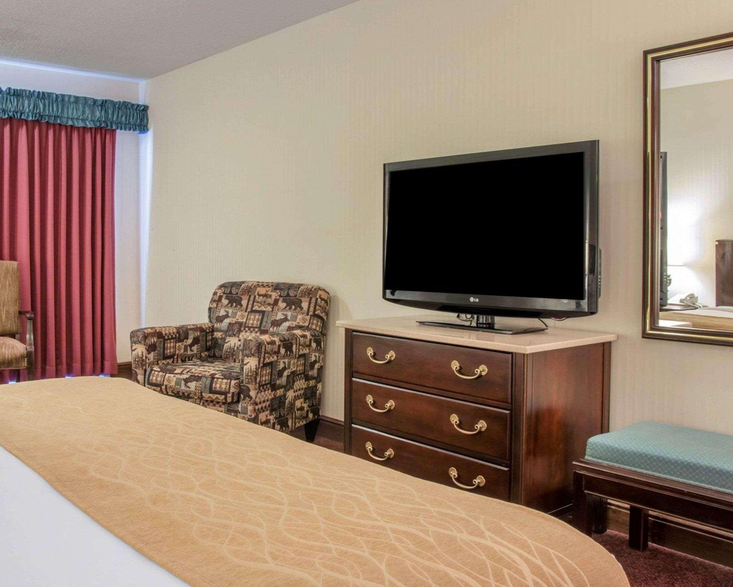 Comfort Inn Lakeside Mackinaw Stadt Exterior foto