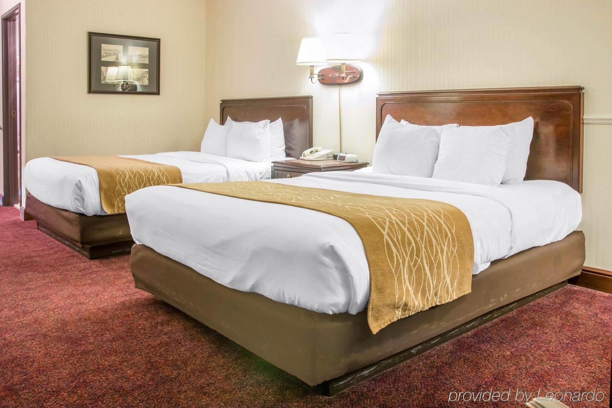 Comfort Inn Lakeside Mackinaw Stadt Exterior foto