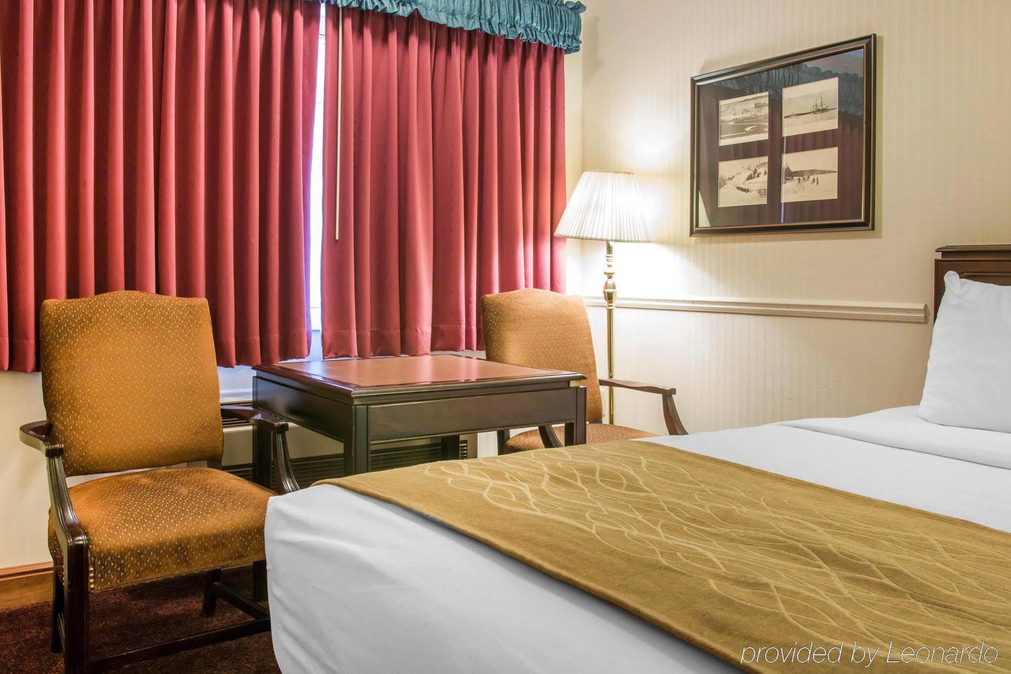 Comfort Inn Lakeside Mackinaw Stadt Exterior foto