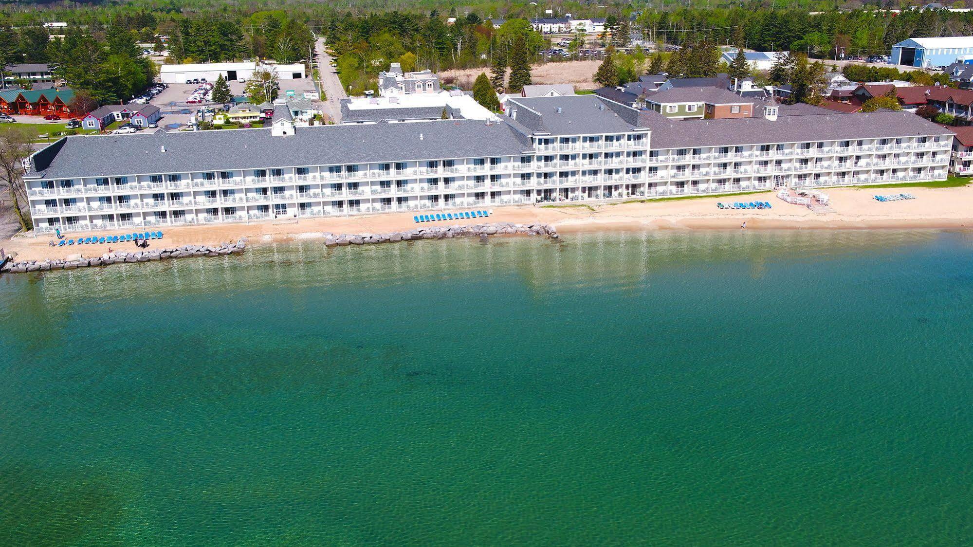 Comfort Inn Lakeside Mackinaw Stadt Exterior foto